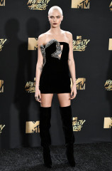 Cara Delevingne – MTV Movie and TV Awards in Los Angeles фото №962679