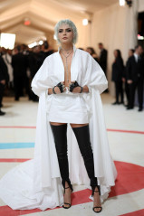 Cara Delevingne ~ Met Gala in New York City May 2023 фото №1370515