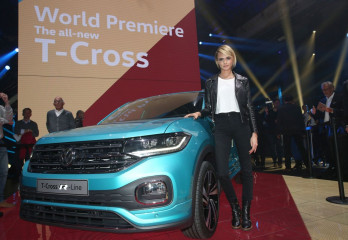 Cara Delevingne – New Volkswagen T-Cross World Premiere in Amsterdam фото №1112177