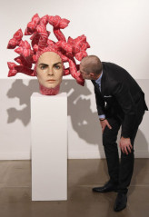 Cara Delevingne – Unveiling Of Aspencrow’s Cara Delevingne Sculpture “Olympe” at фото №1155817