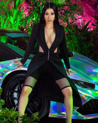 Cardi B - Fashion Nova Campaign (2019) фото №1170976