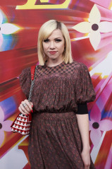 Carly Rae Jepsen – Louis Vuitton Flagship Store Re-Opening in Sydney фото №1235359