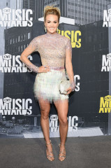 Carrie Underwood – CMT Music Awards in Nashville фото №973021
