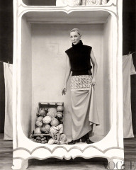 Cate Blanchett ~ Vogue China May 2024 by Szilveszter Makó фото №1411637