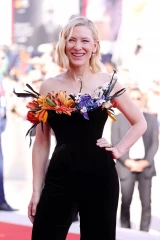 Cate Blanchett - 'Tar' Red Carpet in Venice 09/01/2022 фото №1350325