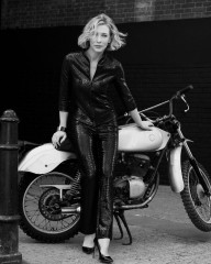 Cate Blanchett by Tom Munro for Armani // 2021 фото №1295899
