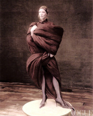 Cate Blanchett ~ Vogue China May 2024 by Szilveszter Makó фото №1411634