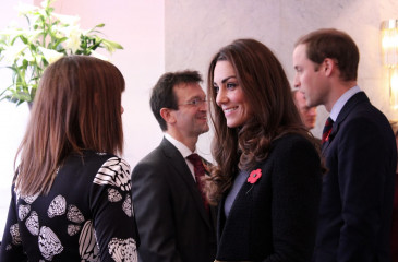 Catherine, Duchess of Cambridge фото №436786