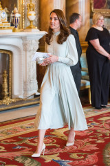Catherine, Duchess of Cambridge фото №1157189