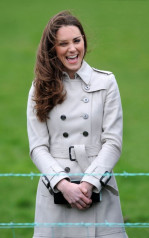 Catherine, Duchess of Cambridge фото №407238