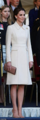 Catherine, Duchess of Cambridge фото №1183919