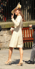 Catherine, Duchess of Cambridge фото №418220
