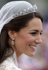 Catherine, Duchess of Cambridge фото №390746