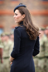 Catherine, Duchess of Cambridge фото №404345