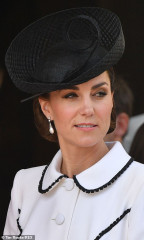 Catherine, Duchess of Cambridge фото №1186984