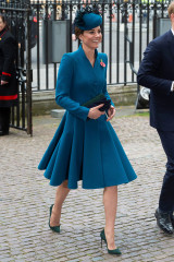 Catherine, Duchess of Cambridge фото №1164618
