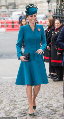 Catherine, Duchess of Cambridge фото №1164609
