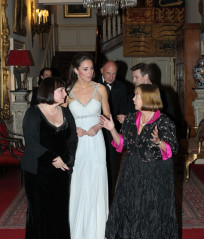 Catherine, Duchess of Cambridge фото №432851