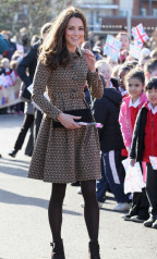 Catherine, Duchess of Cambridge фото №469367
