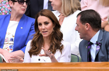 Catherine, Duchess of Cambridge фото №1194923