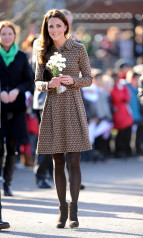 Catherine, Duchess of Cambridge фото №471744