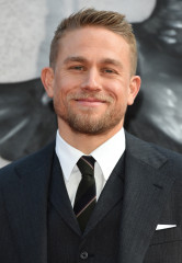 Charlie Hunnam фото №971636