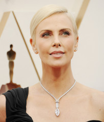 Charlize Theron - 92nd Annual Academy Awards in Los Angeles / 09.02.2020 фото №1271021