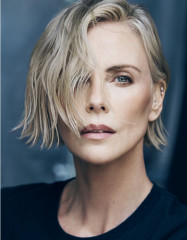 Charlize Theron for Breitling Navitimer 2023 фото №1377013