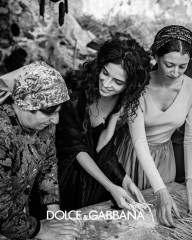 Chiara Scelsi Dolce & Gabbana Fall 2020 by Francesco Finizio фото №1275704