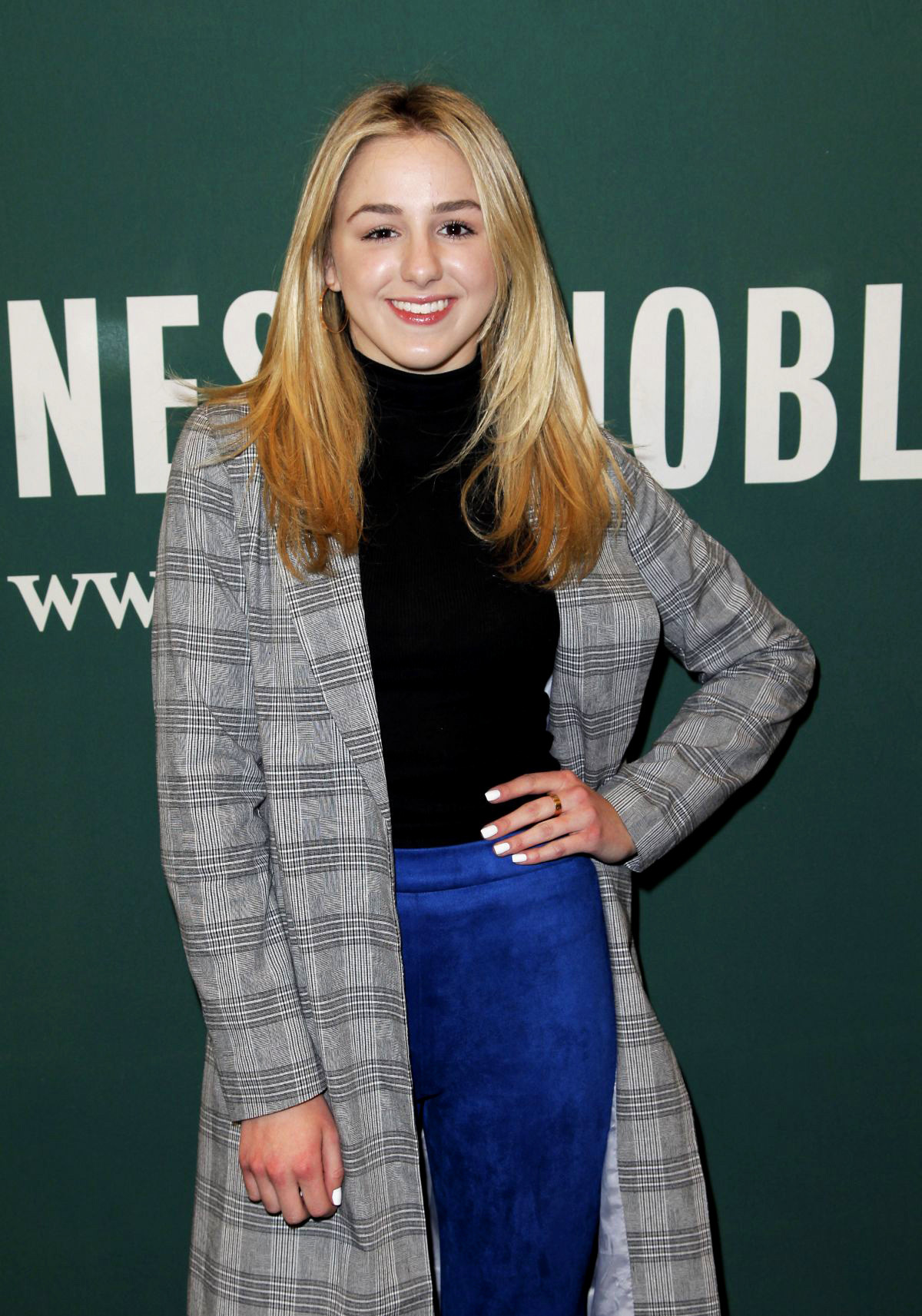 Хлоя Люказиак (Chloe Lukasiak)