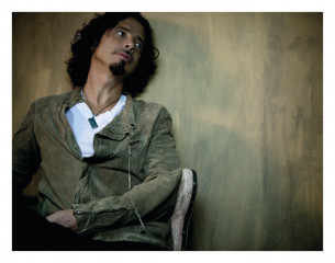 Chris Cornell - Music Video 'Part of Me' (2009) фото №1170999