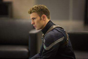 Chris Evans - Captain America: The Winter Soldier (2014) фото №1241762