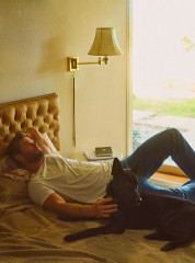 Chris Hemsworth by Gregory Harris for Vanity Fair (2024) фото №1412965