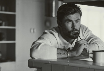 Chris Hemsworth by Gregory Harris for Vanity Fair (2024) фото №1412969