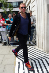Chris Martin - BBC Radio 2 in London 07/01/2014 фото №1166885