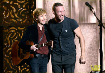 Chris Martin - 57th Annual Grammy Awards in Los Angeles 02/09/2015 фото №1103157