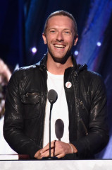 Chris Martin - Rock And Roll Hall Of Fame Induction Ceremony in NY 04/10/2014 фото №1198125