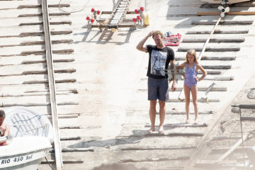 Chris Martin in Mallorca 07/14/2013 фото №1055720