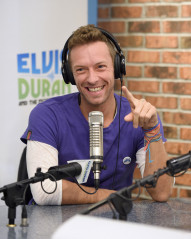Chris Martin - Elvis Duran and the Morning Show in New York 11/24/2015 фото №1171027