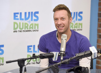 Chris Martin - Elvis Duran and the Morning Show in New York 11/24/2015 фото №1171021