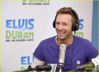 Chris Martin - Elvis Duran and the Morning Show in New York 11/24/2015 фото №1171038