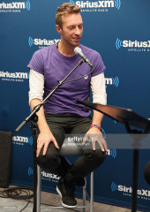 Chris Martin - SiriusXM Studios in New York 11/24/2015 фото №1171039