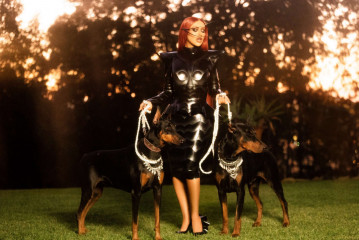 Christina Aguilera - Music Video 'Somos Nada' (2021) фото №1333594