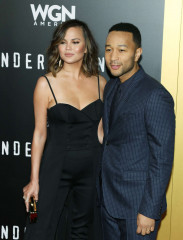 Chrissy Teigen – ‘Underground’ TV Series Season 2 Premiere in LA фото №944364