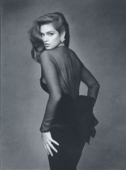 Cindy Crawford by Patrick Demarchelier for Vogue Paris // October 1987  фото №1290368