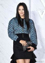 Claudia Kim - Louis Vuitton Cruise 2020 Spin-Off Show in Seoul 10/31/2019 фото №1243995
