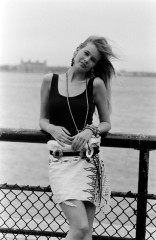 Claudia Schiffer for DKNY Resort 1990 Sportswear Advance фото №1411099