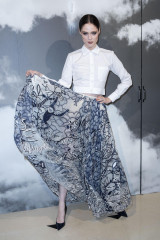 Coco Rocha - attends the Christian Dior Haute Couture Show in Paris фото №1334571