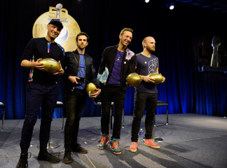 Coldplay - Pepsi Super Bowl Halftime Press Conference in San Francisco 02/04/16 фото №1155200