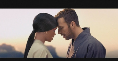 Coldplay - Music Video Princess Of China (2012) фото №1054466